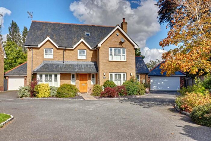 5 Bedroom Detached House For Sale In High Wych Road, Sawbridgeworth, CM21