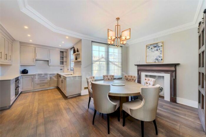 5 Bedroom Flat To Rent In Lincoln House, Basil Street, Knightsbridge, SW3