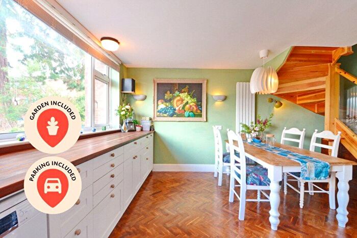 3 Bedroom Semi Detached House To Rent In Matford Close, Brentry, Bristol, Bristol, BS10