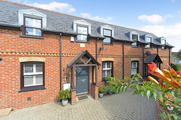 2 Bedroom Terraced House For Sale In Fern Road, Godalming, Surrey, GU7