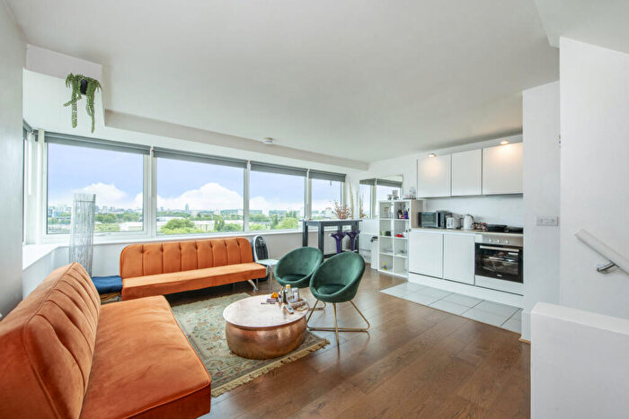 2 Bedroom Flat To Rent In Aragon Tower, George Beard Road, SE8