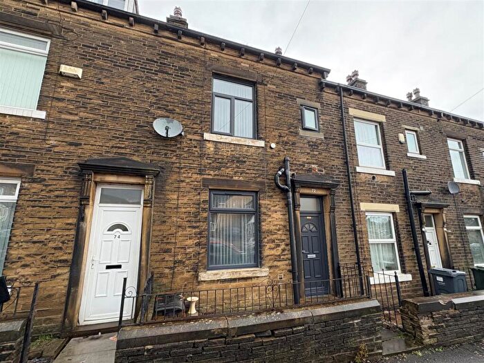 3 Bedroom Terraced House For Sale In Bartle Lane, Great Horton, Bradford, BD7