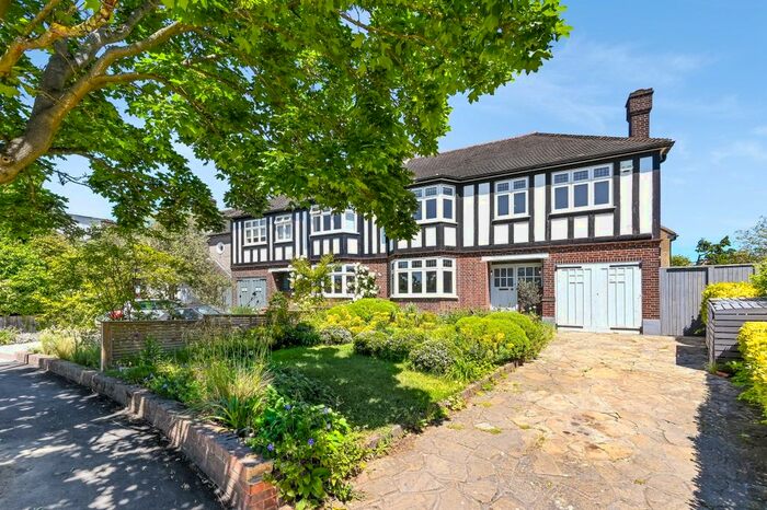 5 Bedroom Semi-Detached House To Rent In Eastlands Crescent, London SE21