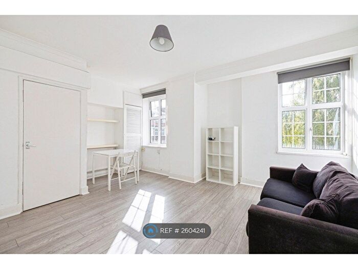 2 Bedroom Flat To Rent In Windsor House, London, N1