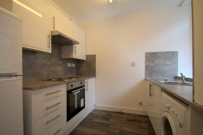 2 Bedroom Flat To Rent In Seagate, Dundee, DD1