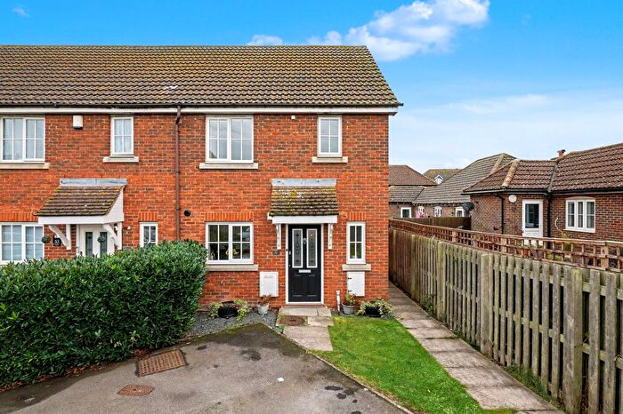 3 Bedroom End Terrace House For Sale In Stangate Drive, Iwade, ME9