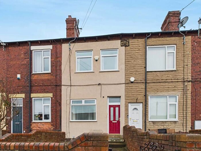 2 Bedroom Terraced House For Sale In Featherstone Lane, Featherstone, WF7