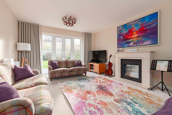 5 Bedroom Detached House For Sale In Fairbairn Street, Balerno, EH14