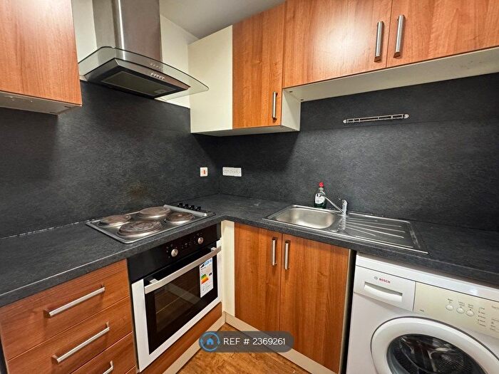 1 Bedroom Flat To Rent In Empire House, Doncaster, DN1