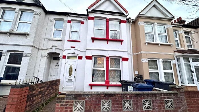 4 Bedroom Terraced House For Sale In Hambrough Road, Southall, UB1
