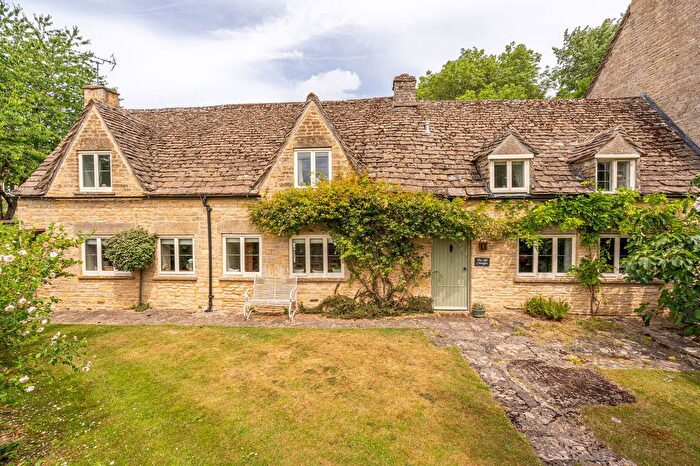 3 Bedroom Semi-detached House For Sale In Chelworth, Near Crudwell, SN16