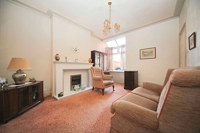 3 Bedroom End Of Terrace House For Sale In Ormskirk Road, Wigan, WN5