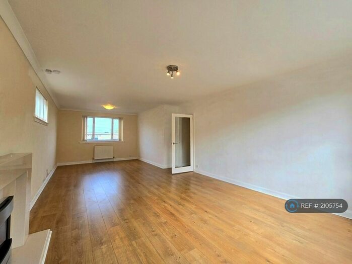 2 Bedroom Flat To Rent In Glasgow, Glasgow, G77