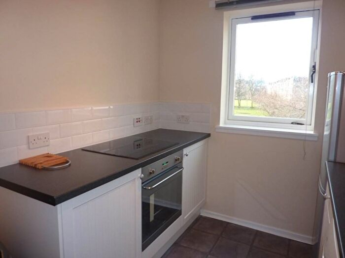 2 Bedroom Flat To Rent In Harrison Road, Edinburgh, Midlothian, EH11