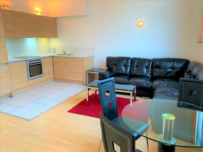 1 Bedroom Apartment To Rent In Admin Building, New Bridge Street, Manchester, M3