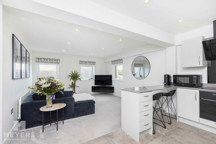 2 Bedroom Apartment To Rent In Castle Manor, A Wick Lane, Christchurch, BH23