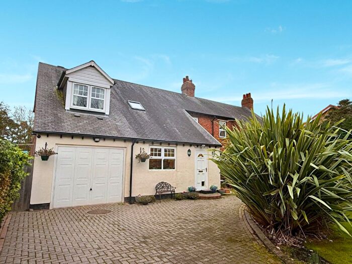 3 Bedroom Semi Detached House For Sale In Kielder Avenue, Cramlington, Northumberland, NE23