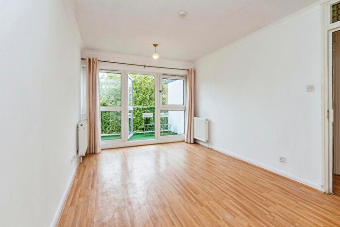 1 Bedroom Flat To Rent In Highbury Grove, N5