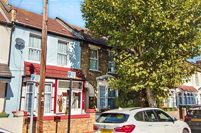 3 Bedroom Terraced House For Sale In Derby Road, London, E7