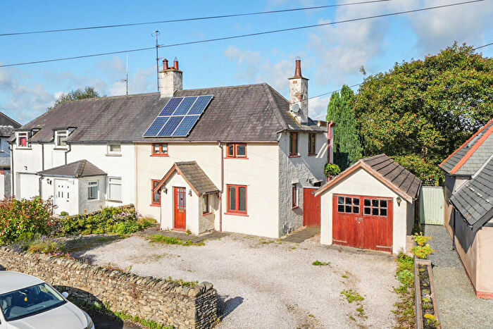 3 Bedroom Semi-Detached House To Rent In Helmside Road, Oxenholme, LA9