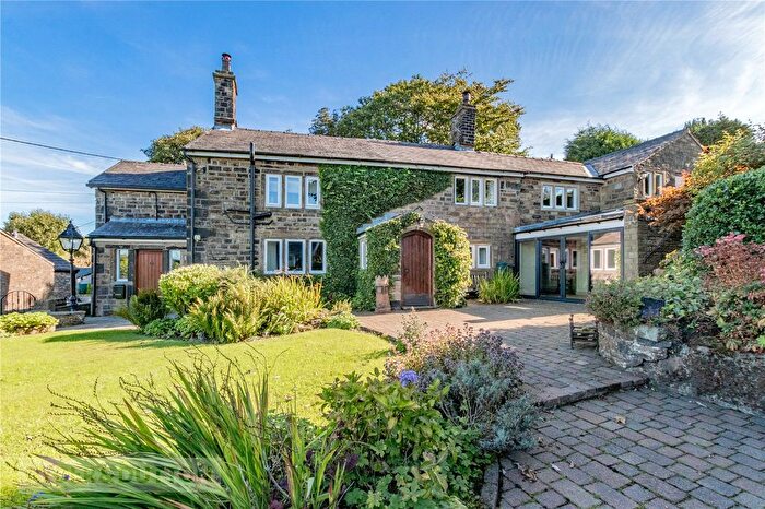 4 Bedroom Detached House For Sale In Top O The Meadows, Saddleworth, Oldham, OL4