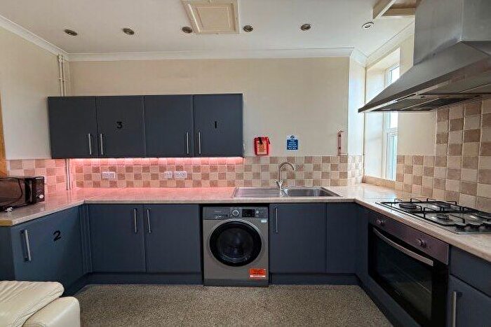 3 Bedroom Flat To Rent In Radford Road, Nottingham, NG7