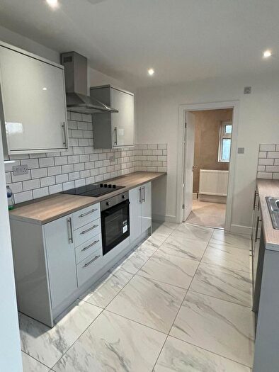 3 Bedroom End Terrace House To Rent In Llwyn Teg, Carway, Kidwelly, SA17