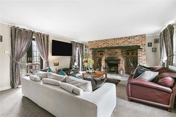 4 Bedroom Detached House For Sale In Old Parkbury Lane, Colney Street, St. Albans, AL2