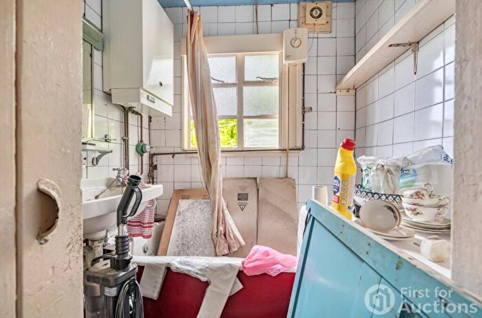 3 Bedroom Terraced House For Sale In Greys Hill, Henley-on-Thames, Oxfordshire, RG9