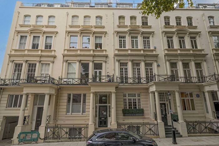 3 Bedroom Flat To Rent In Rutland Gate, Knightsbridge, London, SW7