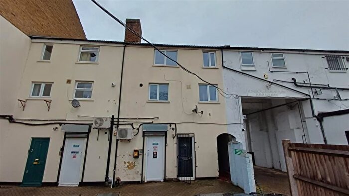 2 Bedroom Flat For Sale In Lee High Road, London, SE13