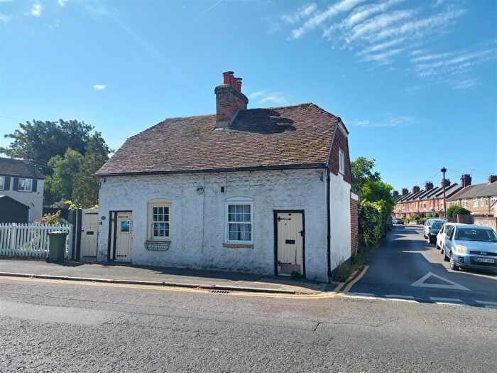 2 Bedroom House For Sale In Rock Cottage, Dymchurch Road, Hythe, CT21