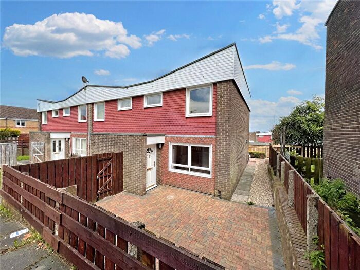 3 Bedroom End Of Terrace House For Sale In Gorsehill, Beacon Lough East Estate, Gateshead, NE9