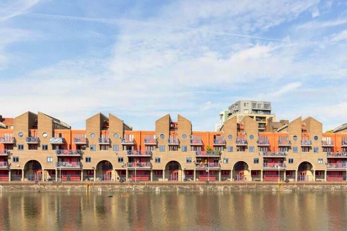 2 Bedroom Flat To Rent In Newlands Quay, London, E1W