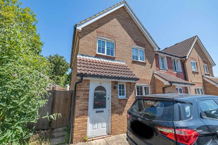3 Bedroom End Of Terrace House For Sale In Blackthorn Road, Hersden, Canterbury, Kent, CT3