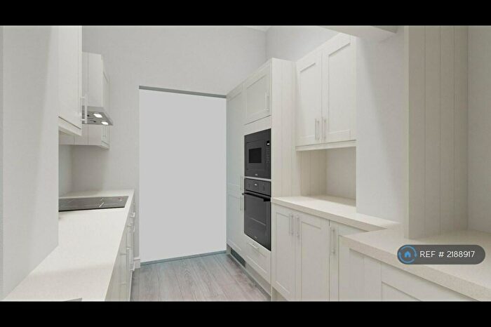 3 Bedroom Flat To Rent In Shoot Up Hill, London, NW2