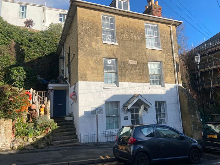 3 Bedroom Flat For Sale In Victoria Street, Ventnor, PO38