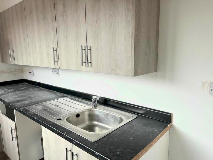 3 Bedroom Terraced House To Rent In Harrowby Road, Birkenhead, CH42