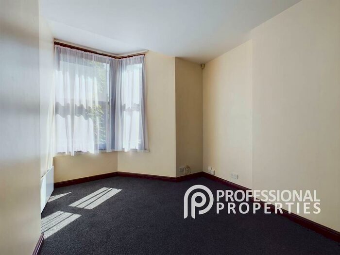 1 Bedroom Flat To Rent In Hartington Street, Derby, Derbyshire, DE23