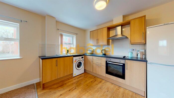 2 Bedroom Flat To Rent In Temple Street, Sculcoates, Hull, HU5