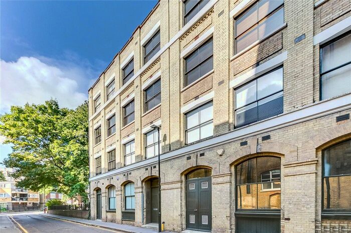 2 Bedroom Flat To Rent In Dingley Place, Islington, EC1V