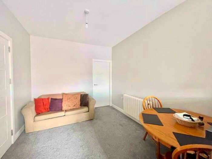 2 Bedroom Apartment To Rent In Kingsway, Kirkby In Ashfield, NG17