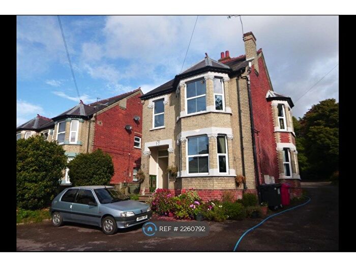 1 Bedroom Flat To Rent In West Wycombe Road, High Wycombe, HP12