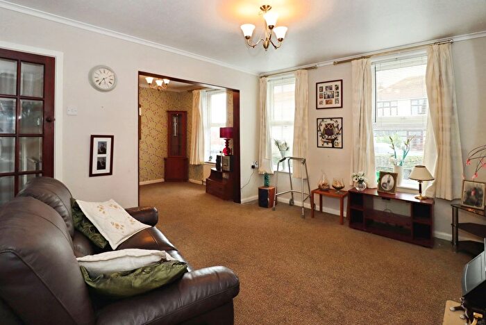 3 Bedroom End Terrace House For Sale In Bridge Walk, Bristol, BS7