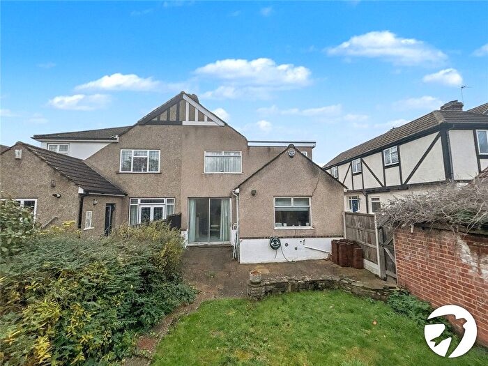 5 Bedroom Semi Detached House For Sale In Faraday Avenue, Sidcup, Kent, DA14