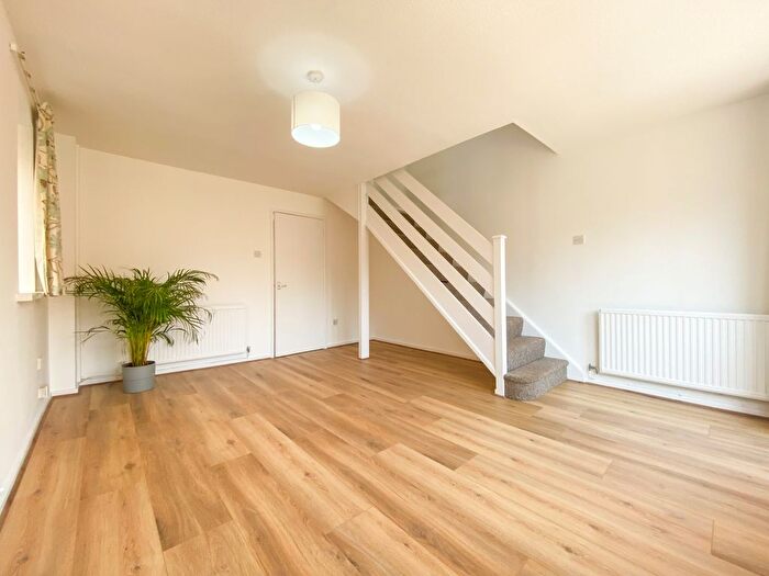2 Bedroom Terraced House To Rent In Oakleafe Drive, Pontprennau, CF23