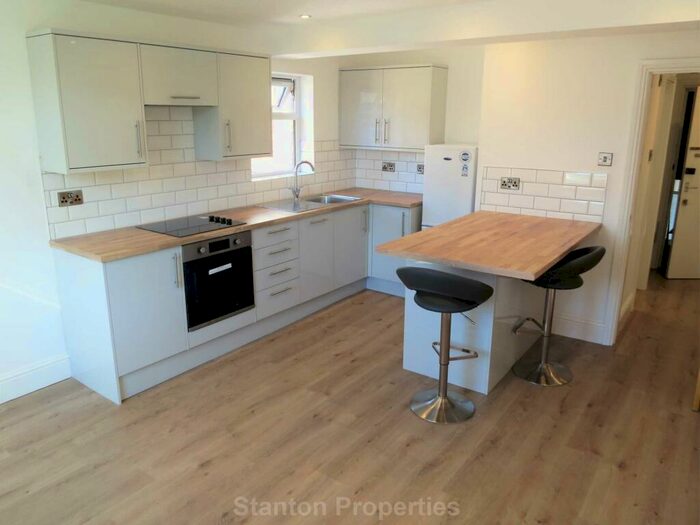 1 Bedroom Apartment To Rent In Beaconsfield, Fallowfield, M14