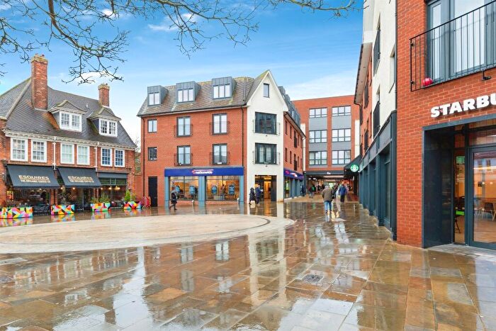 2 Bedroom Flat For Sale In Leys Avenue, Letchworth Garden City, SG6