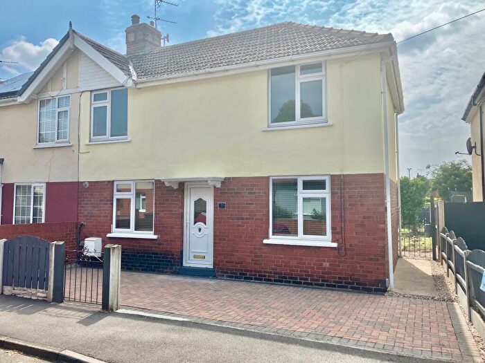 3 Bedroom Semi-Detached House To Rent In Truman Street, Bentley, DN5
