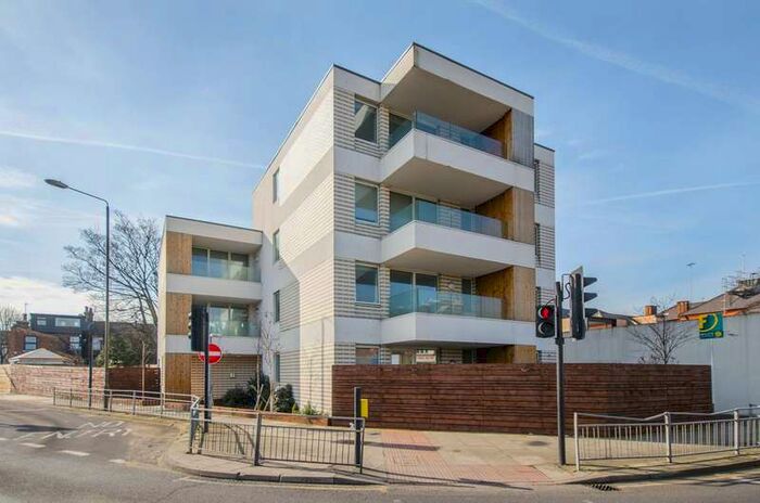 2 Bedroom Flat To Rent In Westcombe Hill, Greenwich, SE10